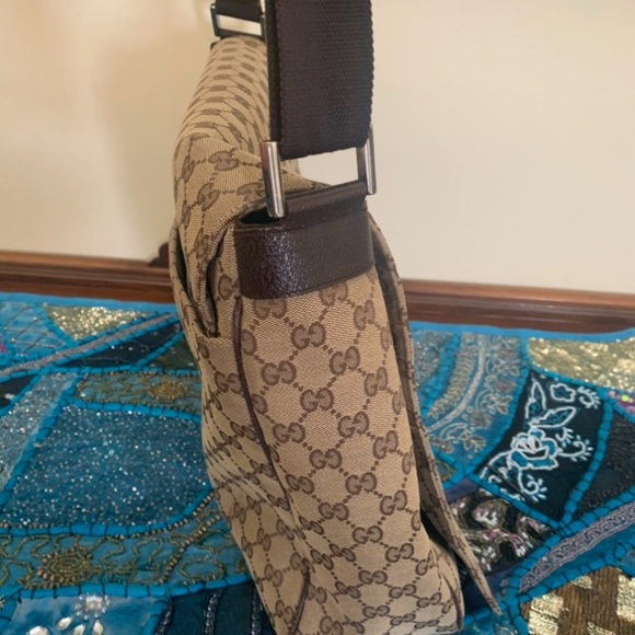 Gucci GG Canvas Messenger bag - Picture 5 of 7